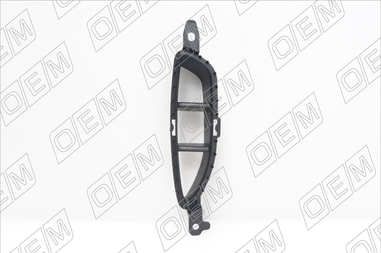 Решетка в бампер нижняя правая  Kia  Cerato  3 