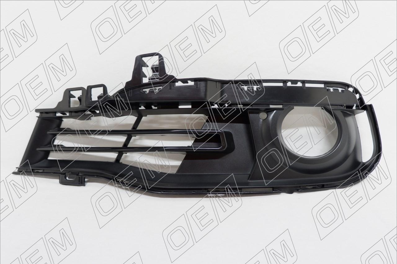 Окантовка противотуманной фары левая  BMW  3-series  F30  F31  F80 