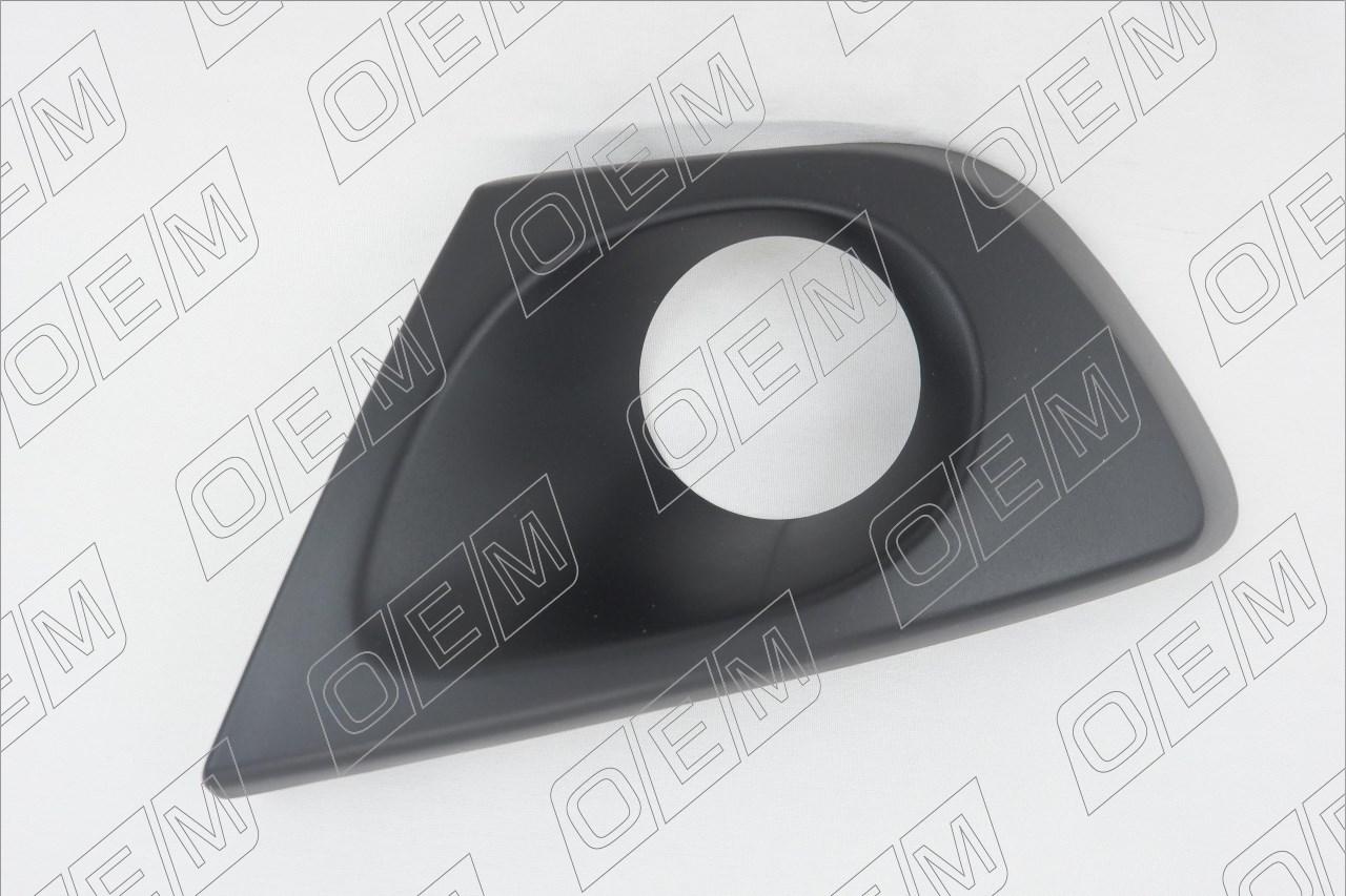 Окантовка противотуманной фары правая  Renault  Duster  1 