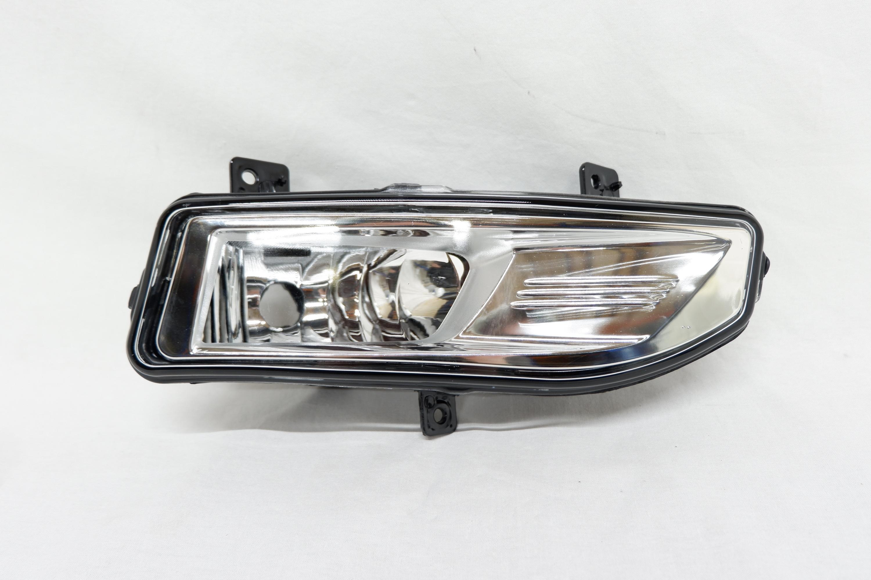 Фара противотуманная правая  Nissan  Qashqai  2 j11 