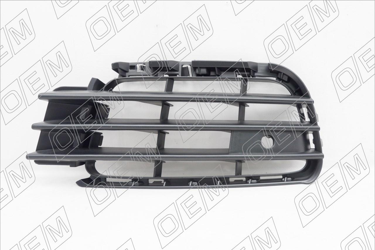 Решетка в бампер нижняя левая  Volkswagen  Touareg  2 