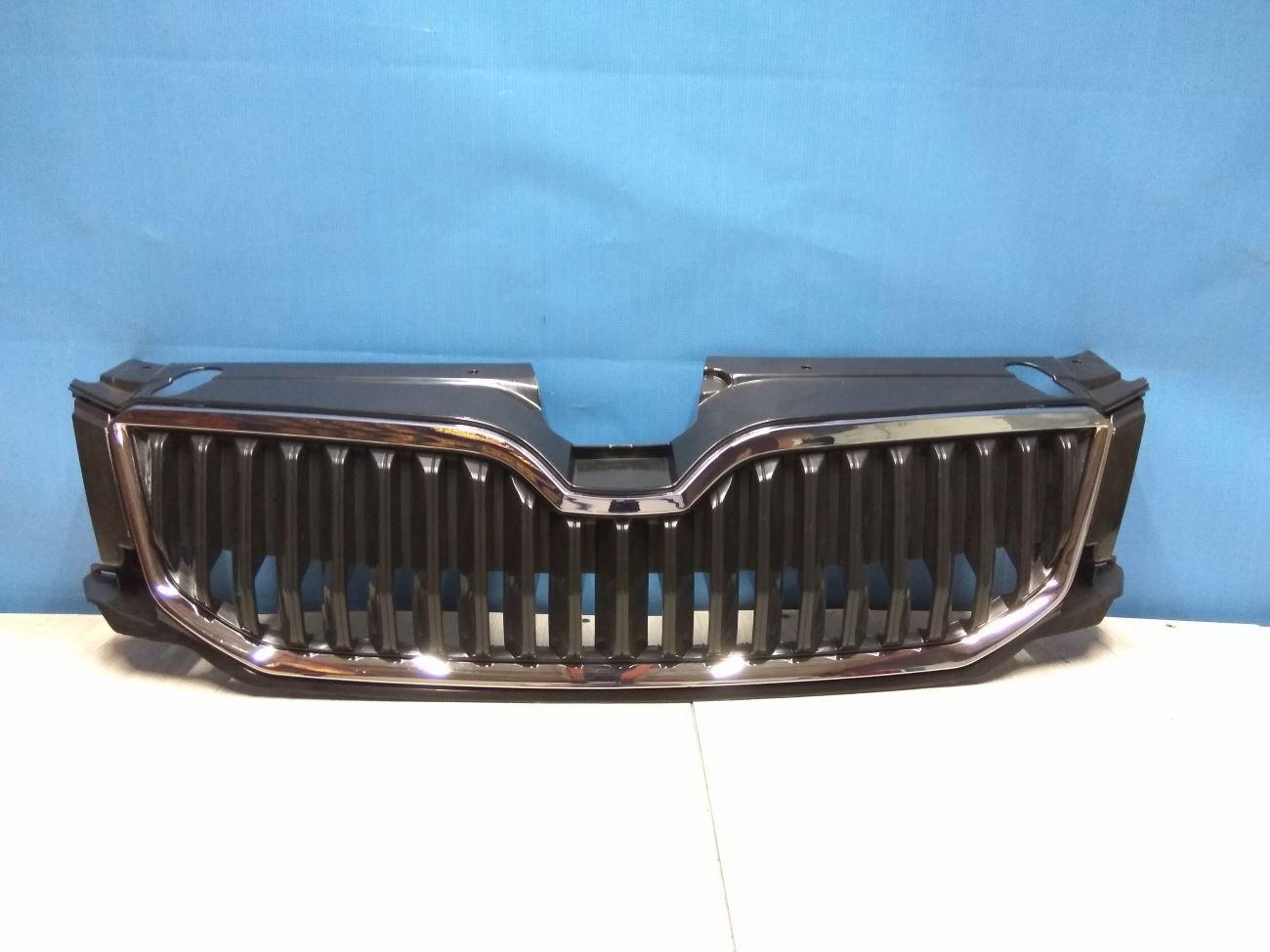 Решетка радиатора  Skoda  Octavia  3 A7 
