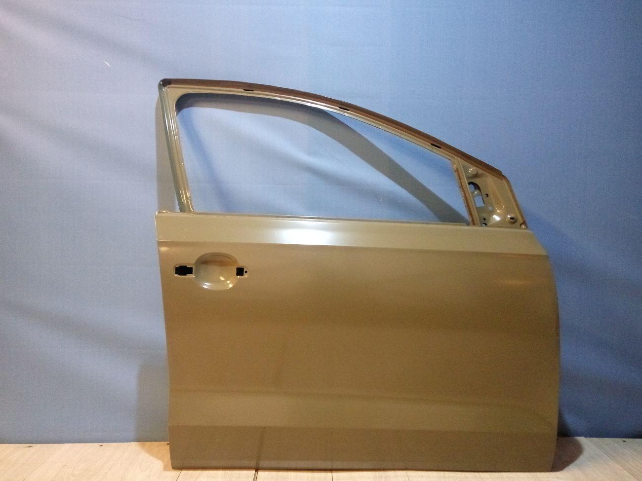 Дверь передняя правая  Volkswagen  Polo  5 