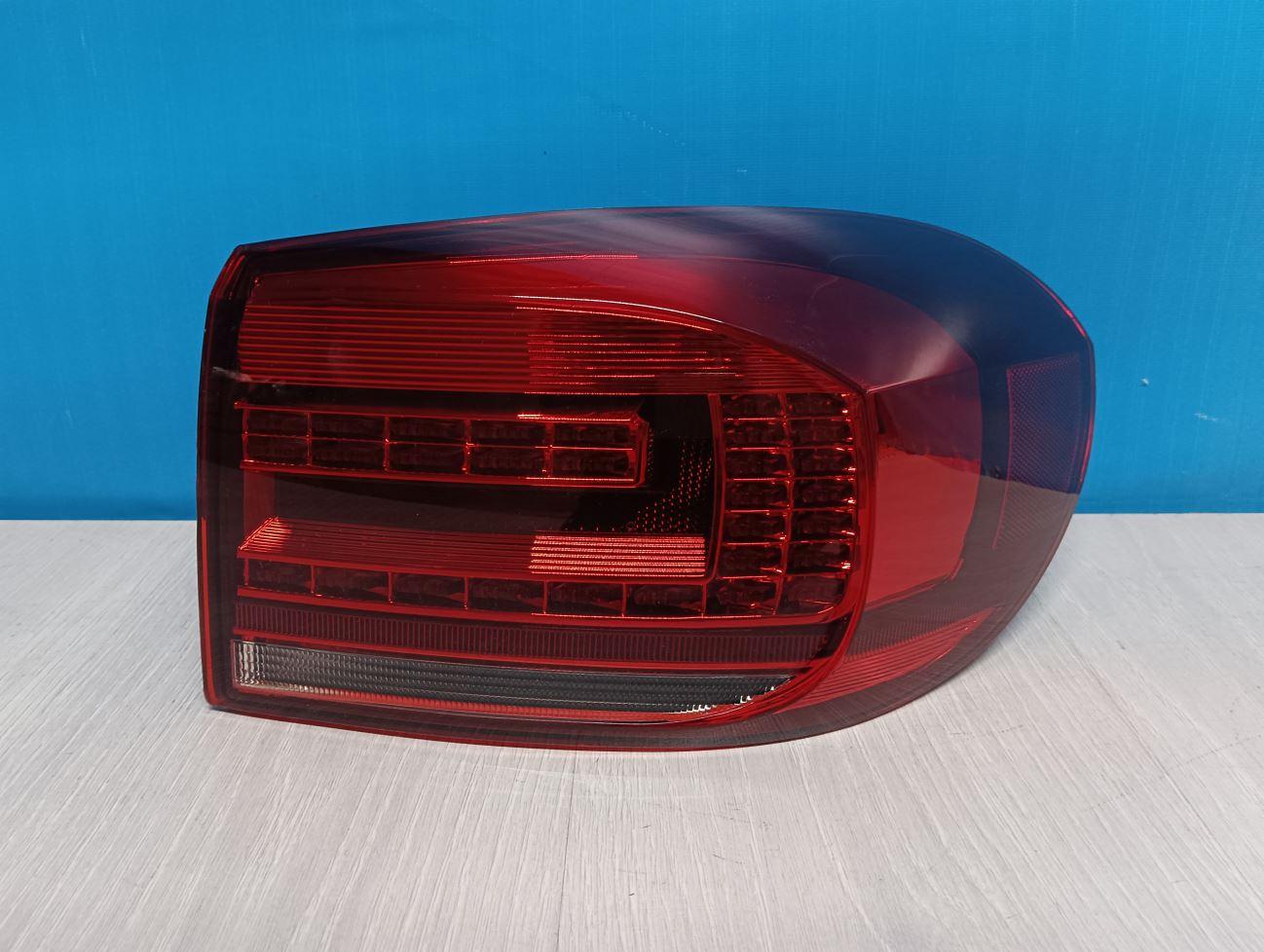 Фонарь правый внешний  Volkswagen  Tiguan  1 